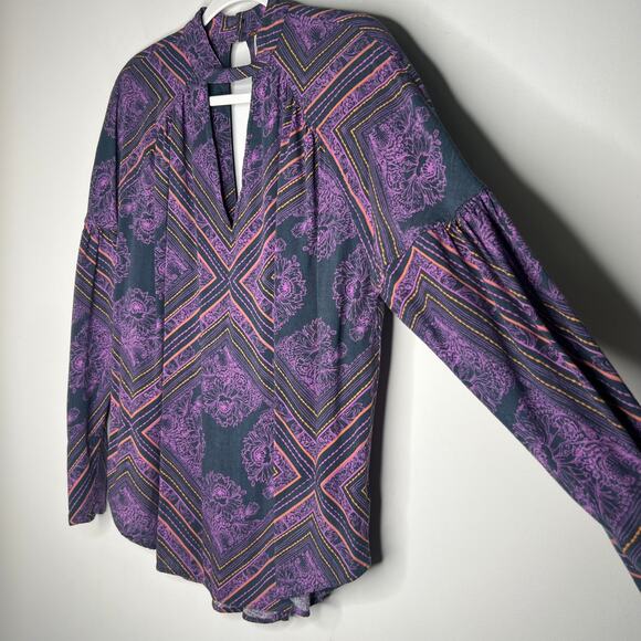 Free People Walking On A Dream Cut Out Tunic Top Size XS - Picture 2 of 7